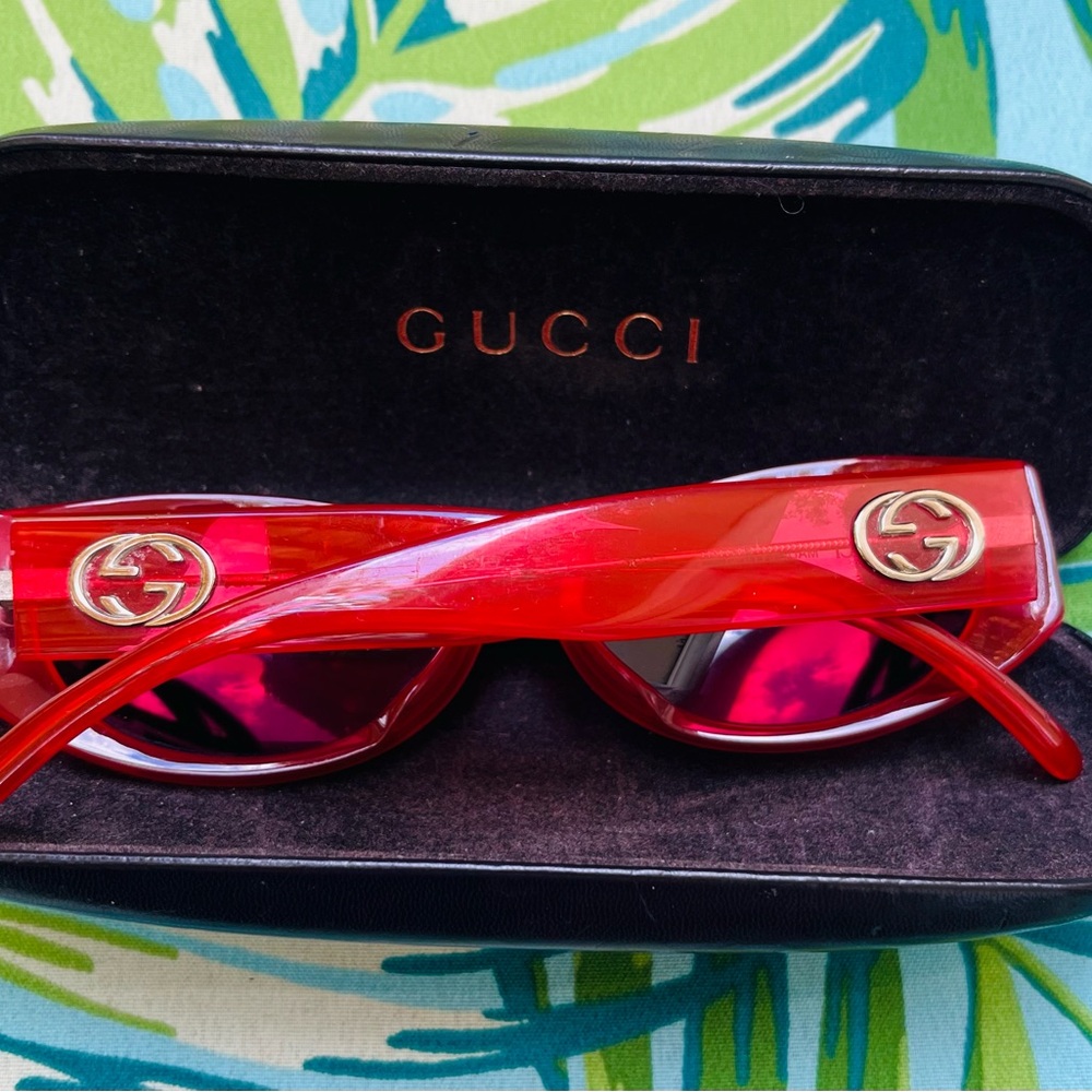 Gucci Bold Red Women's Sunglasses - Picture 2 of 7